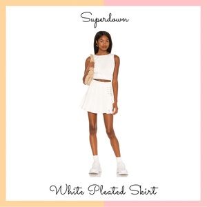 Superdown White Pleated Mini Skirt